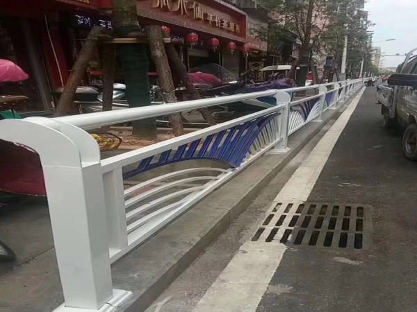 道路护栏