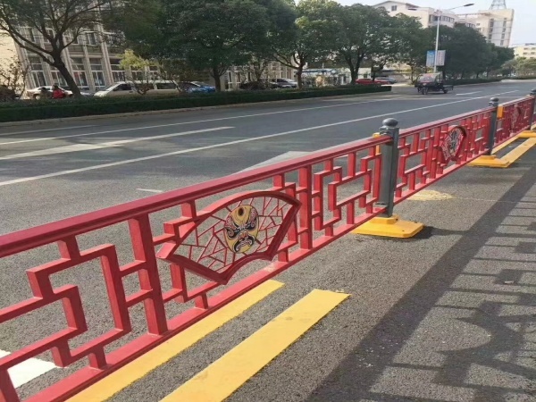 中央道路护栏